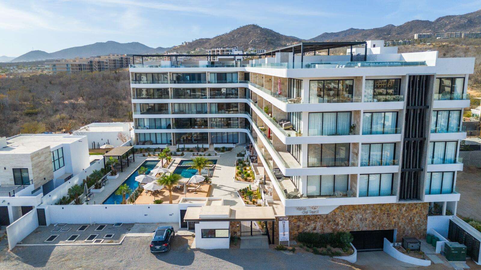 Los Cabos Cabo Del Mar Ecopark Fantastic investment opportunity in Cabo del Mar! Beautifully furnished condo featuring two spacious bedrooms and a generous TV/living room area, perfect for relaxing getaways or vacation rentals. Enjoy stunning for sale