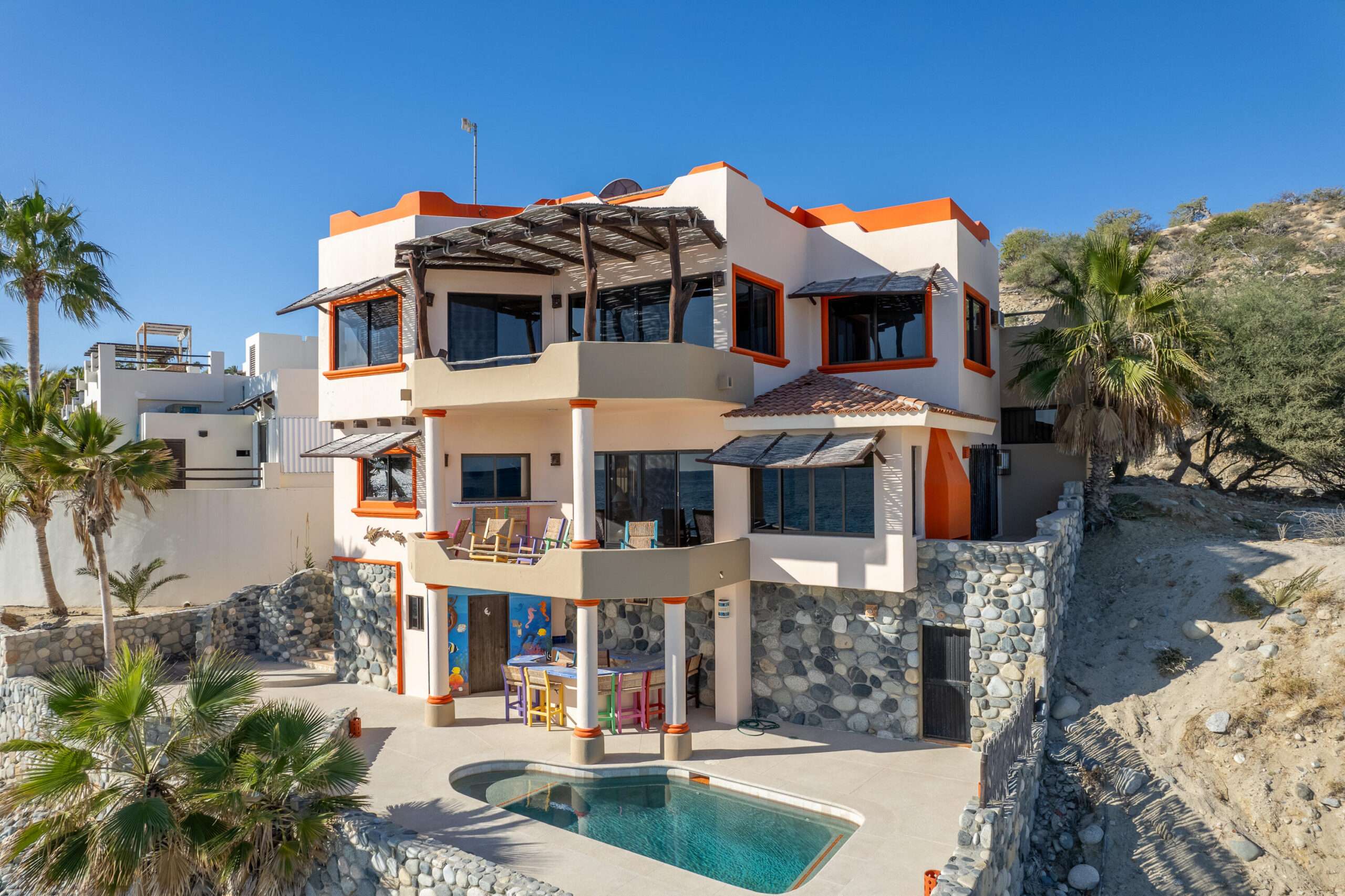 Los Cabos La Cima This is one of the most iconic residences set to define Club Campestre San José in 2026—a truly unrepeatable opportunity that simply has it all. Boasting over 700 m² of total construction and the finest ocean for sale