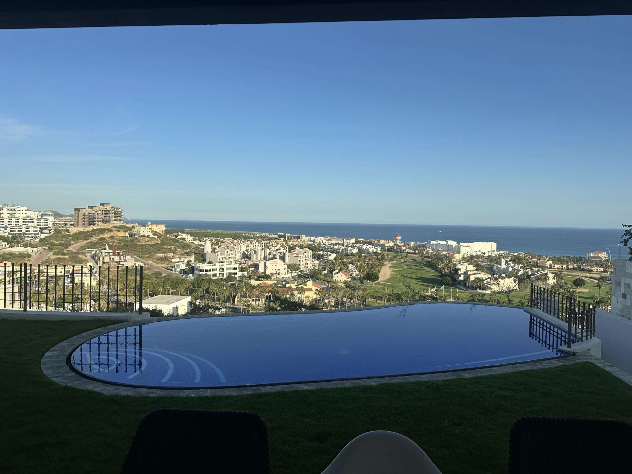 Los Cabos La Cima This is one of the most iconic residences set to define Club Campestre San José in 2026—a truly unrepeatable opportunity that simply has it all. Boasting over 700 m² of total construction and the finest ocean for sale
