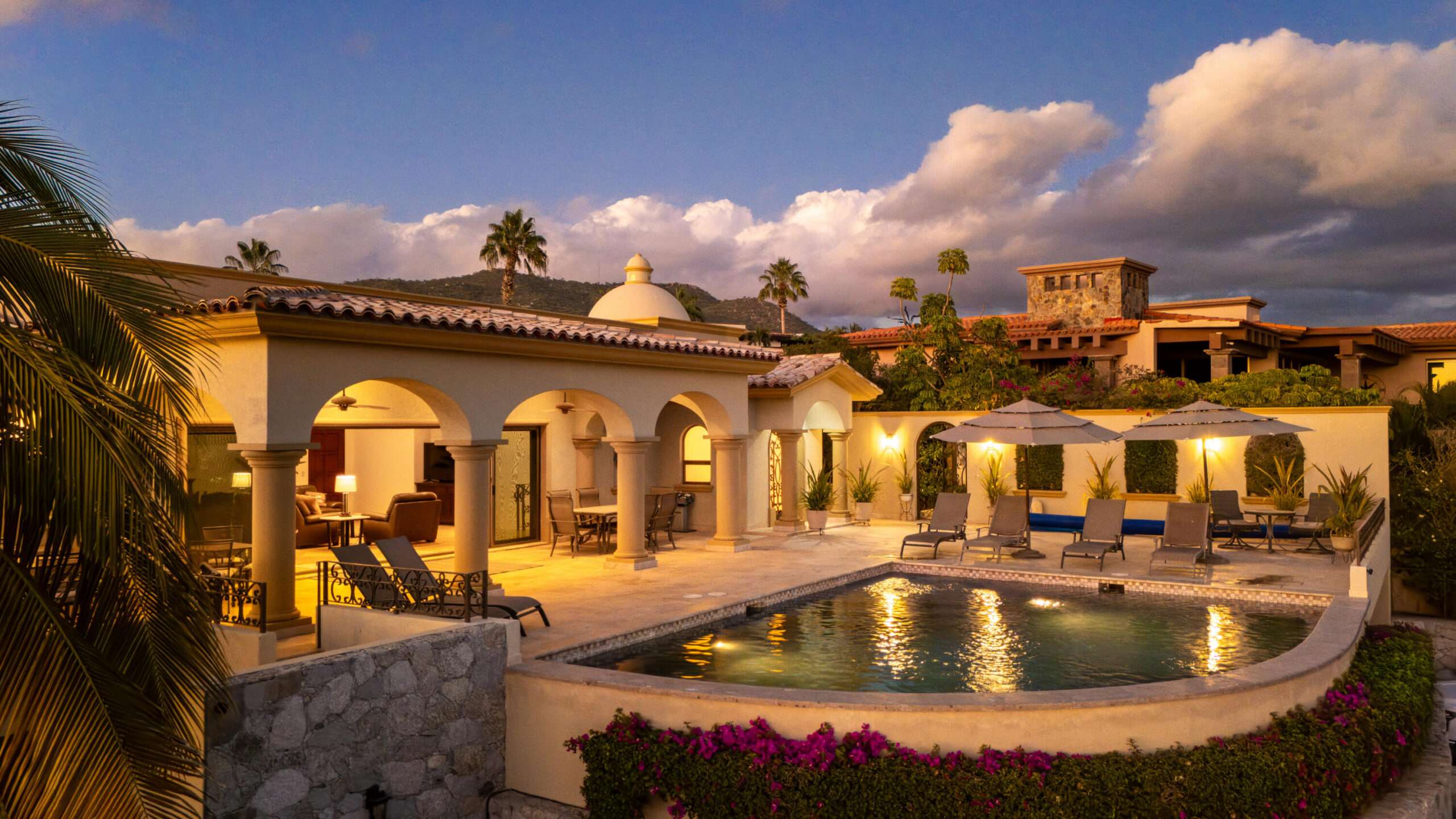 Los Cabos Bugambilias Located in Bugambillias at Cabo Real, this 3-bed, 4 full + 1 half bath home offers 2,754 ft² interior on a 3,378 ft² lot with ocean and golf course for sale