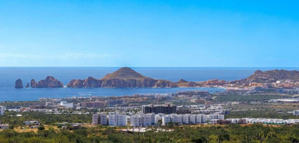Los Cabos El Tule-Inland:General Nestled between Cabo San Lucas and San Jose del Cabo, SEI Los Cabos offers a unique blend of convenience and serenity. This exclusive development features six spacious condos in a single tower, ranging from 2,206 to 3,052 square feet. Each unit is meticulously designed to provide a host of services tailored for a community that values luxury and comfort. Residents can savor stunning – Tezal Sea, Cabo Corridor, BS