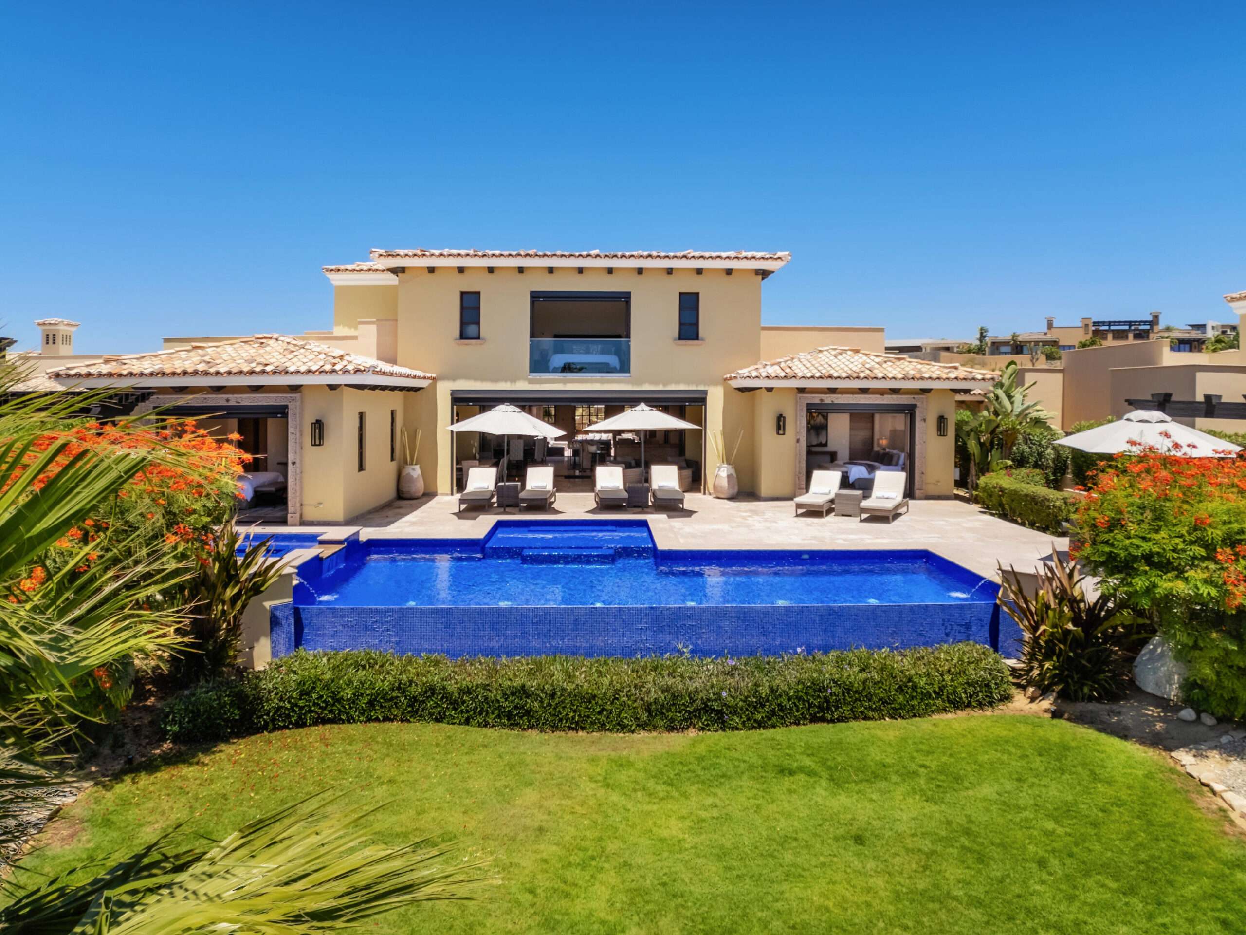 Los Cabos El Tule-Inland:General Rare investor opportunity in the San José Corridor. 2 luxury residences fully completed and move-in ready. 8 additional units with land secured and full blueprints in place -- ready to build to buyer's vision. At for sale