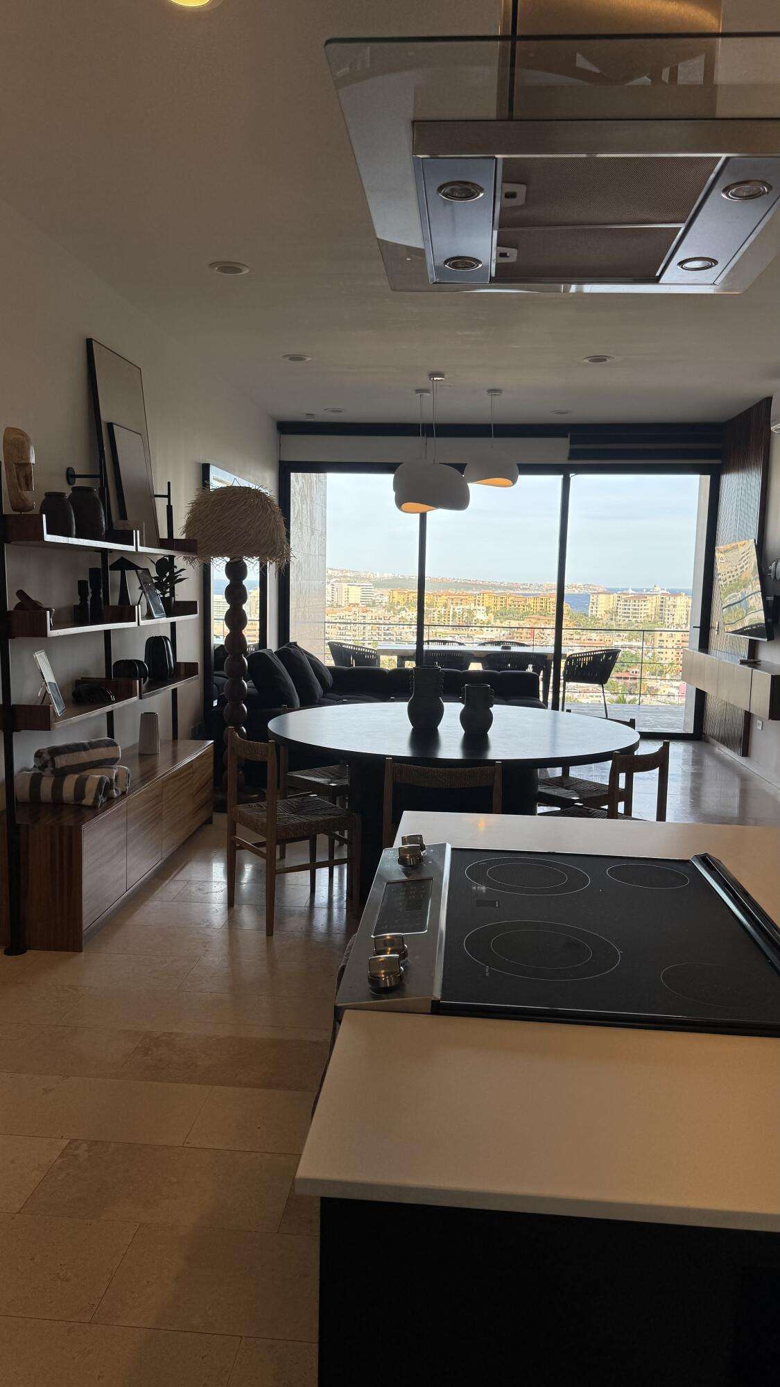 Los Cabos Montemar Pedregal Located in the exclusive Montemar Residences in Pedregal, Cabo San Lucas, this beautifully appointed third-floor condo offers 2 bedrooms, 2 bathrooms, and stunning for sale