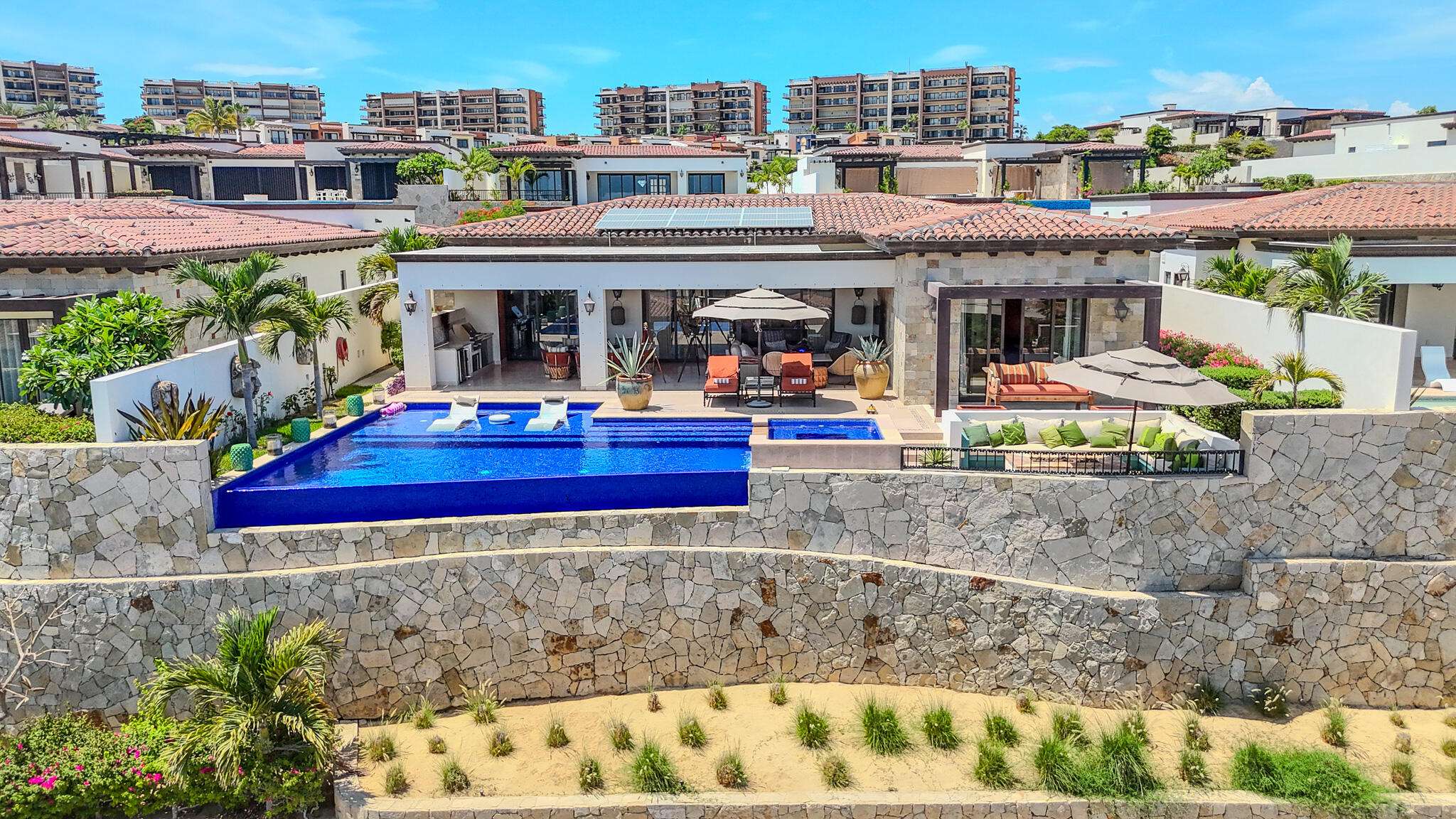 Los Cabos El Tule-Inland:General Pre-construction residence in Rancho Los Tules, Los Cabos. Features 4 bedrooms, each with a full bathroom and walk-in closet, offering privacy and comfort. Enjoy ocean for sale
