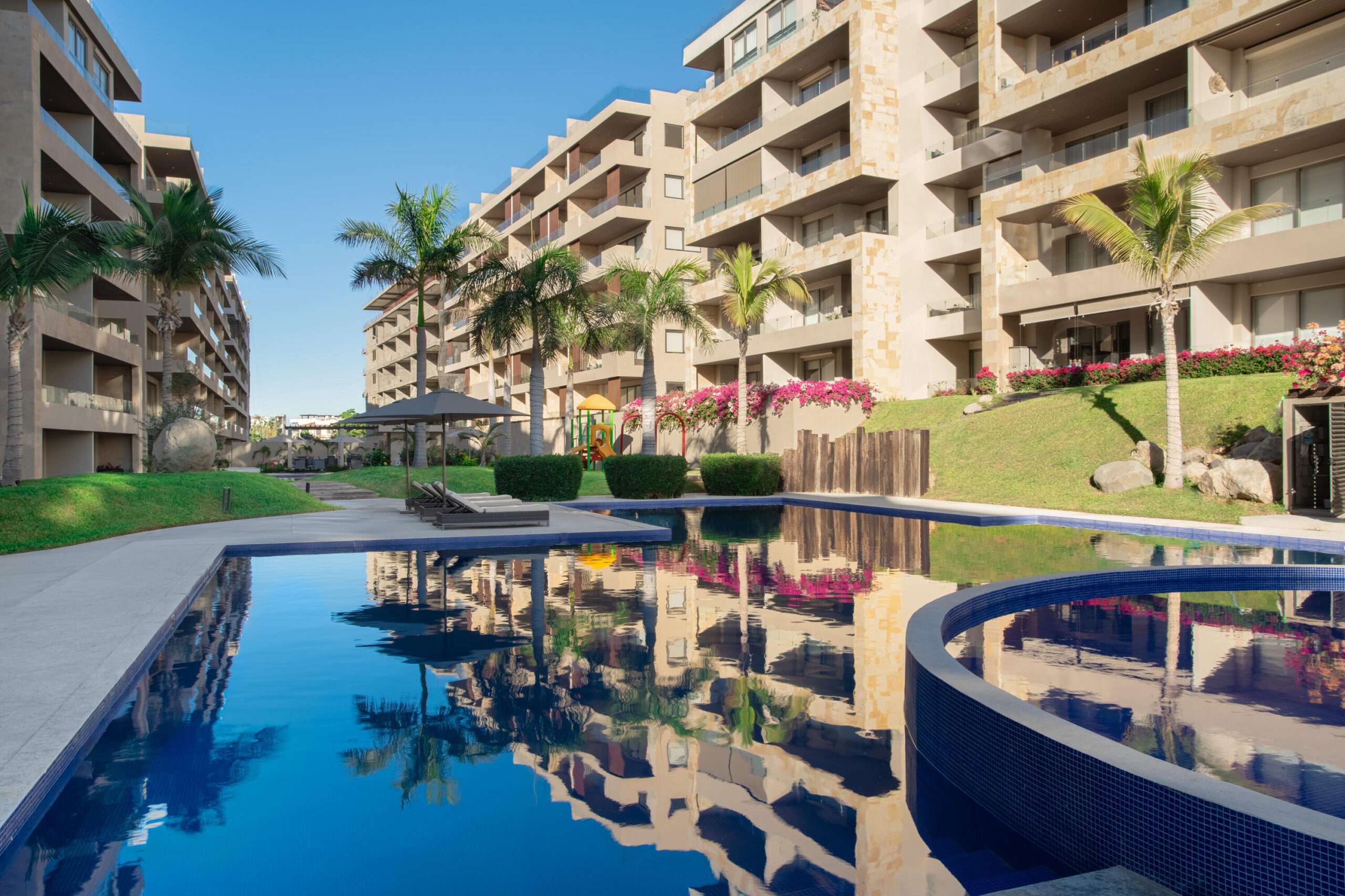 Los Cabos Vista Vela Iii 2-bedroom condo with a functional layout and spacious interiors, located in one of the fastest-growing areas of Cabo San Lucas.The unit features an open-concept living and dining area, kitchen with a central island, and direct access to a private terrace, ideal for indoor-outdoor living. The primary bedroom includes a full bathroom and walk-in closet, while the secondary bedroom also offers its own private bathroom, ensuring comfort and privacy.Amenities:5 swimming poolsFully equipped fitness centerSpa with saunaClubhouse with BBQ areaPadel courtLandscaped gardens and green areasFire pit and outdoor social areas24/7 gated securityControlled accessIdeal as an investment or full-time residence for sale